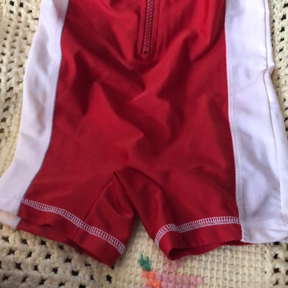 Koala Kids Rashguard swimsuit SPF 50+ front zip Surfer Dude red & white 18M - Picture 4 of 7